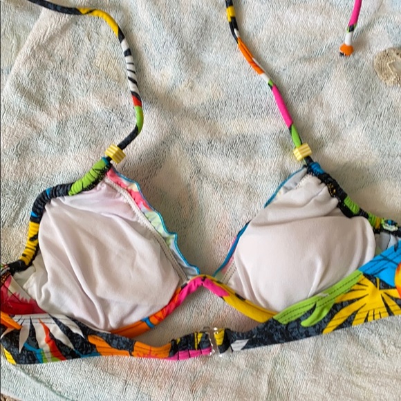 NWOT Bikini top - Picture 2 of 2
